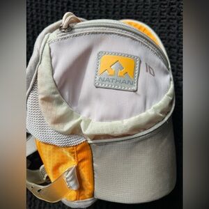 Nathan Elite 1 Plus Waist Pack (yellow and grey)
